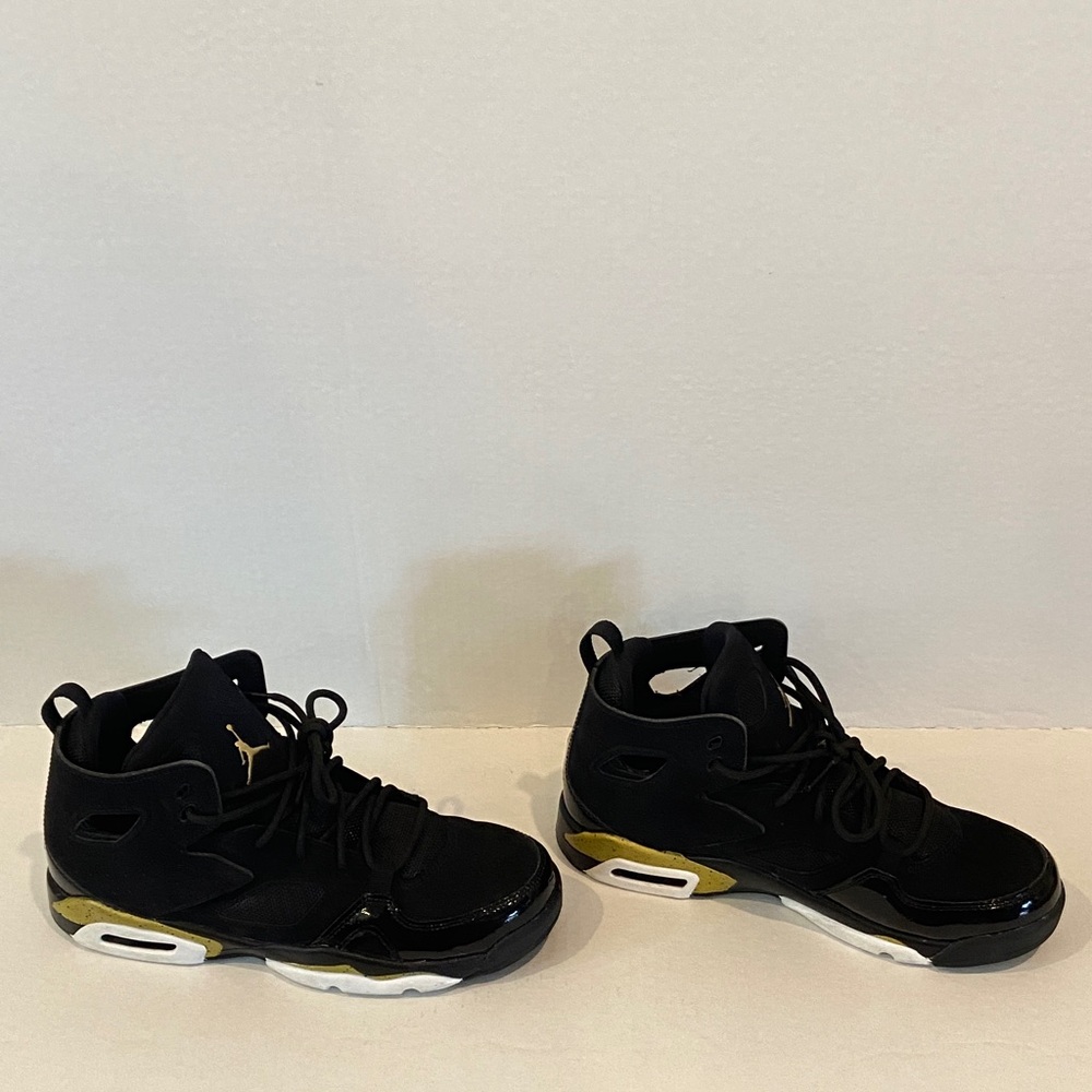 Nike Jordan Fight Club ‘91 Kids Black/Metallic Gold High-Top Sneakers